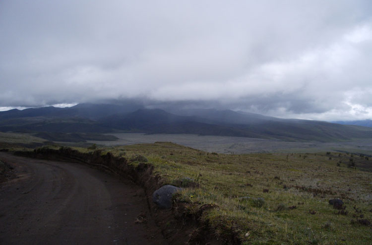 Ecuador Central Andes, Avenue of the Volcanoes, Cotopaxi NP, Walkopedia