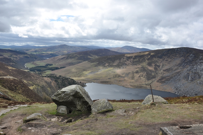 Ireland, Wicklow Way, Lake, Walkopedia