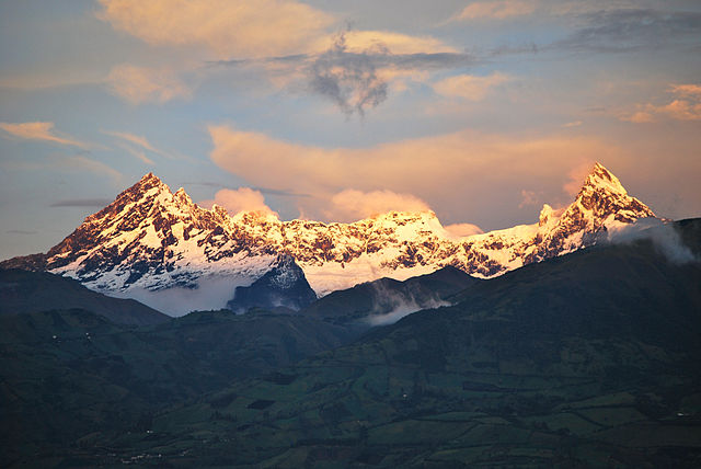 Ecuador Central Andes, Banos Area , El Altar, Walkopedia