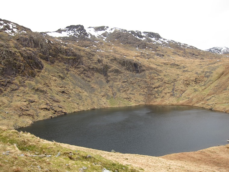 United Kingdom England Lake District, Langdale Valleys, Angle Tarn, Walkopedia