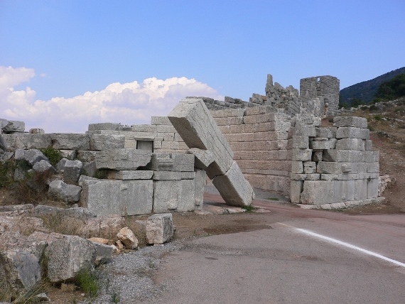 Greece Peloponnese, Ancient Messene, Ancient Portol at Messene, Walkopedia