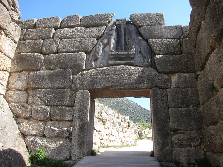 Greece Peloponnese, Mycenean Roads, Mycenae, The great lion gate, Walkopedia