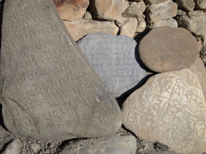 Nepal Annapurna & Mustang, Mustang, Mani stones, Walkopedia