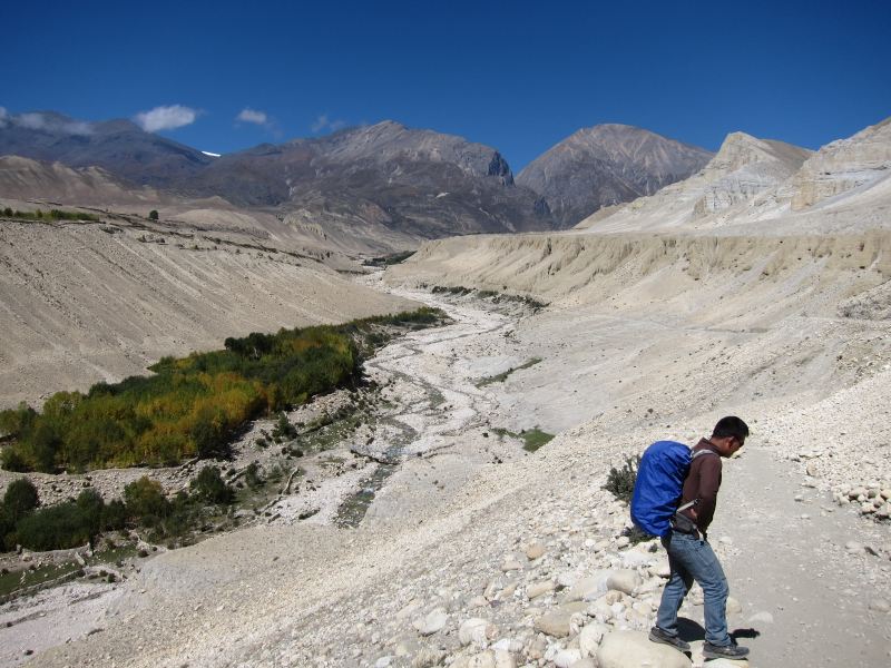 Nepal Annapurna & Mustang, Mustang, Samgye, across the gorge From Tsarang, Walkopedia