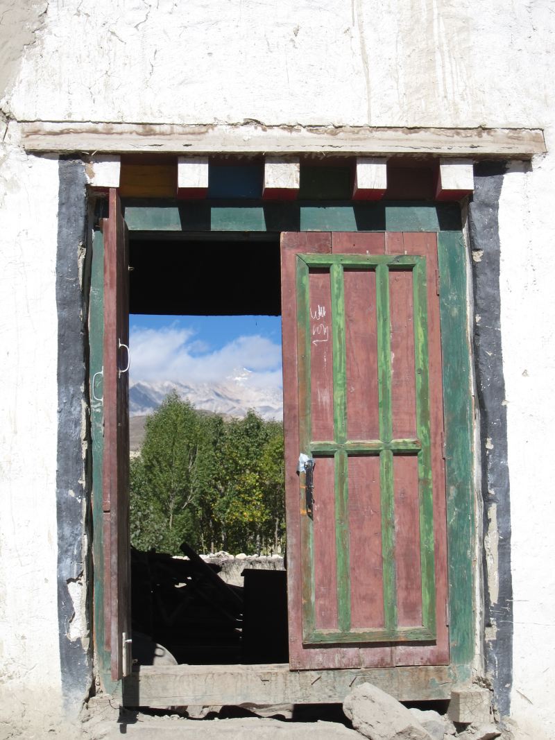 Nepal Annapurna & Mustang, Mustang, Doorway, Walkopedia