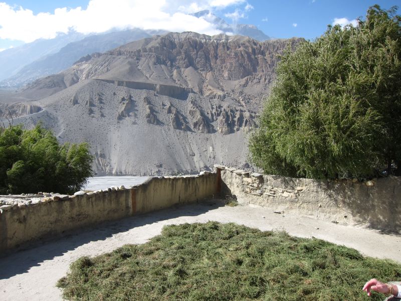 Nepal Annapurna & Mustang, Mustang, Threshing floor, Tangbe, Walkopedia