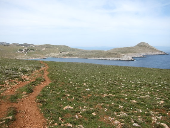 Greece Peloponnese: Taygetus range and the Mani, Cape Tainaron, North across ancient city bay , Walkopedia