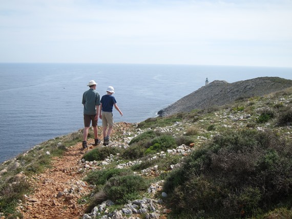 Greece Peloponnese: Taygetus range and the Mani, Cape Tainaron, Approaching the lighthouse, Walkopedia