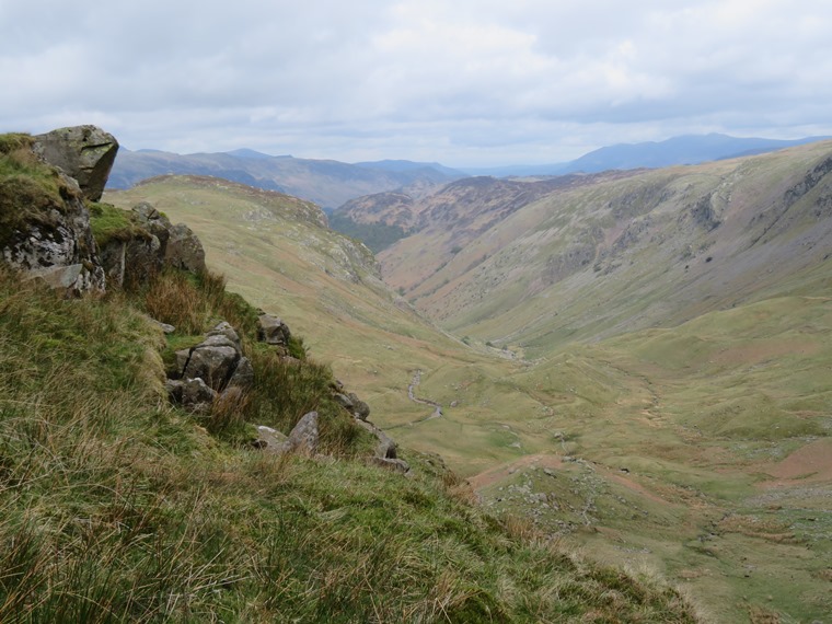 United Kingdom England Lake District, Coast to Coast, Lake District, From Lining Crag north down Greenup Gill, Walkopedia