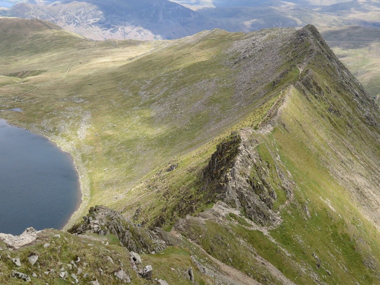 United Kingdom England Lake District, Coast to Coast, Lake District, Striding Edge from above, Walkopedia