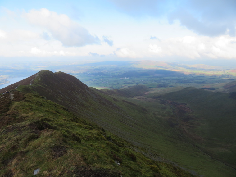 United Kingdom England Lake District, Skiddaw, Ullock Pike fm Longside Edge, Walkopedia