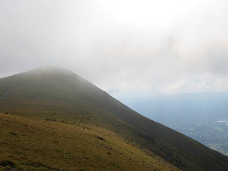 United Kingdom England Lake District, Skiddaw, Little Man touched by cloud, Walkopedia