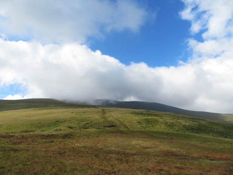 United Kingdom England Lake District, Skiddaw, Skiddaw wih cloud from east, Sale How, Walkopedia