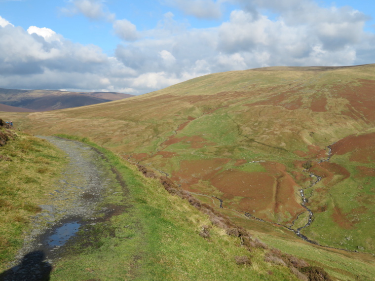 United Kingdom England Lake District, Skiddaw, Back from corner of Glenderterra valley, Walkopedia