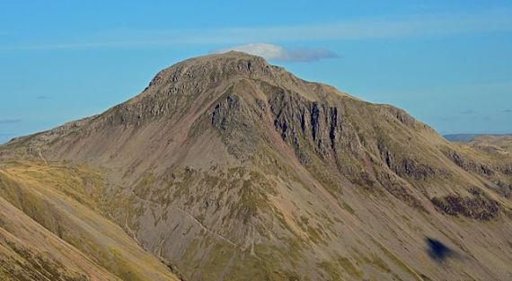 United Kingdom England Lake District, Great Gable, The summit Pyramid of Great Gable frow Yewbarrow, Walkopedia