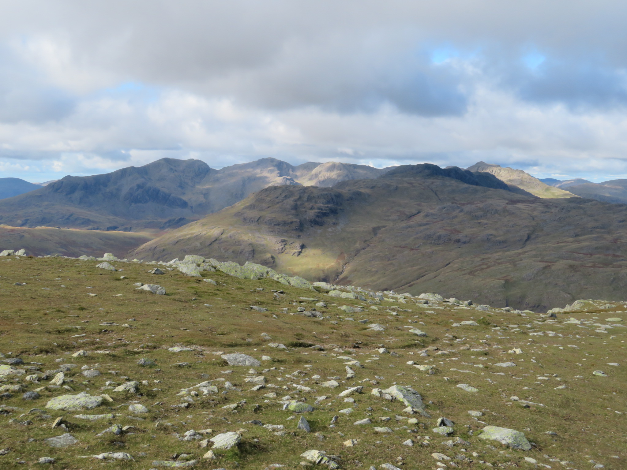 United Kingdom England Lake District, Swirl How and Great Carrs, Crinkle Crags and Scafell group, Walkopedia