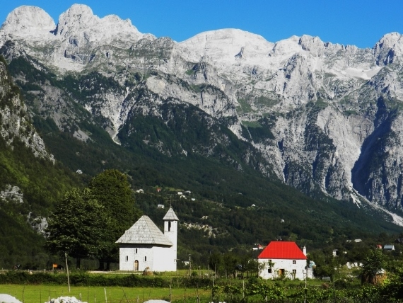 Around Curraj I Eperm
The Theth Valley - © Albanian Challenge