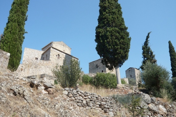 Greece Peloponnese: Taygetus range and the Mani, Sotrivanika to Kardamyli, Old Kardamyli, Walkopedia