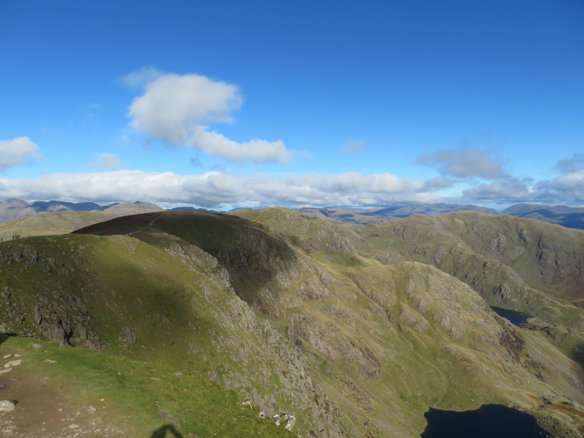 United Kingdom England Lake District, The Old Man of Coniston, Wonderful ridge north of Old Man, Walkopedia