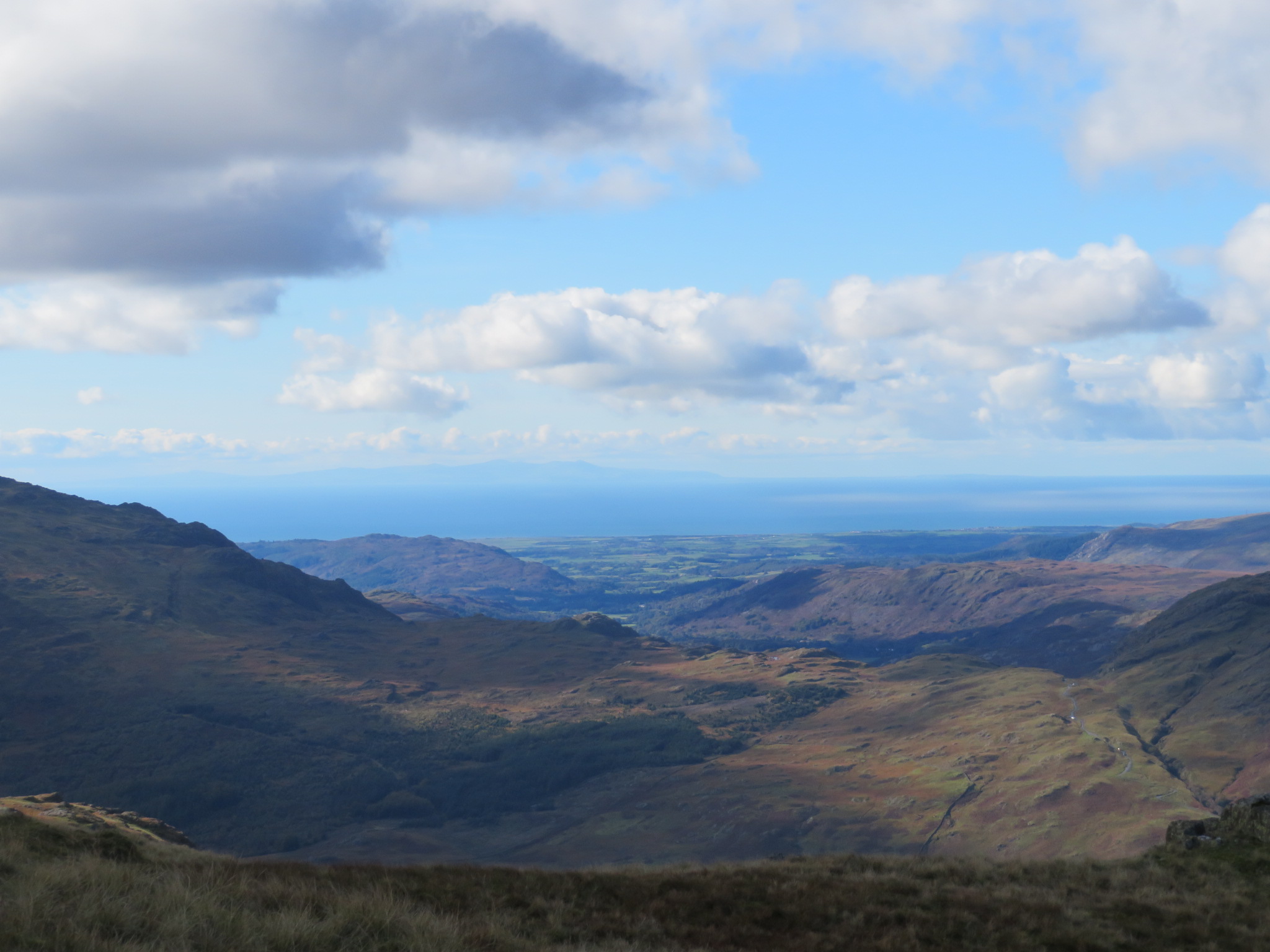 United Kingdom England Lake District, The Old Man of Coniston, Sea and Isle of Man from Swirl How, Walkopedia