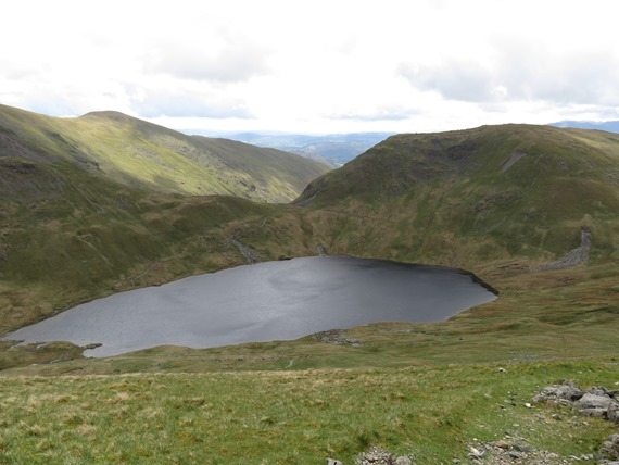 United Kingdom England Lake District, Helvellyn and Striding Edge, Hause Gap and Grisedale Tarn from Dollywaggon, Walkopedia