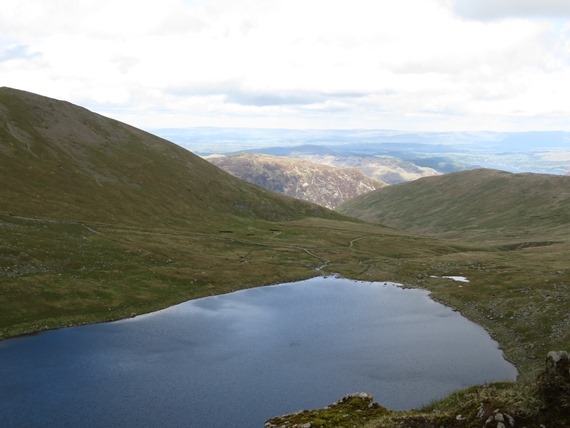 United Kingdom England Lake District, Helvellyn and Striding Edge, Red Tarn, Walkopedia