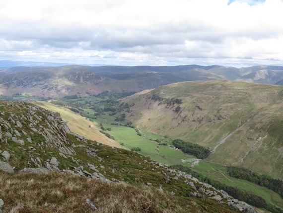 United Kingdom England Lake District, Helvellyn and Striding Edge, Across Patterdale to High Street, Walkopedia