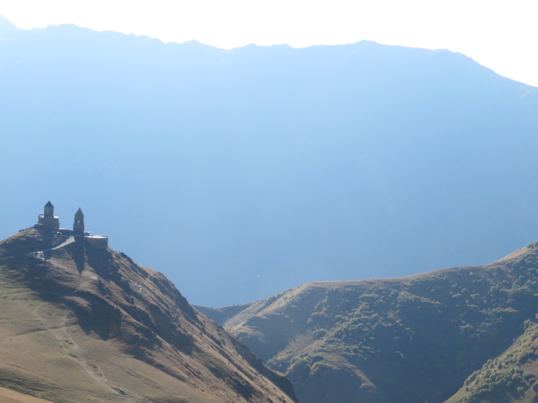 Georgia Gt Caucasus Mts, Greater Caucasus Mountains, Tsminda Sameba church, early light, Walkopedia