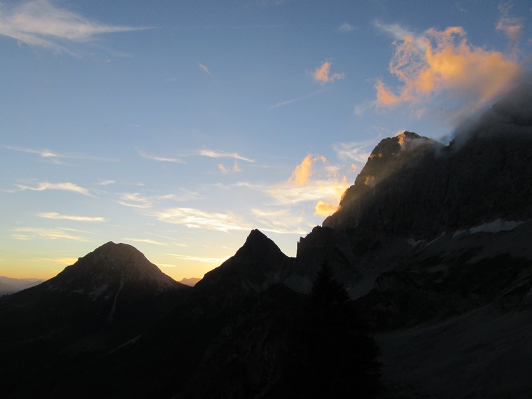 Austria The Dachstein, The Dachstein, Rottelstein, Raucheck and Tor pass, sunset, Walkopedia