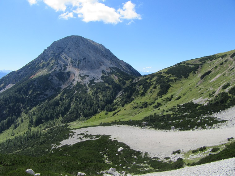 Austria The Dachstein, Linzer Weg/ Sulzenhals, Rottelstein from below Tor pass, Walkopedia