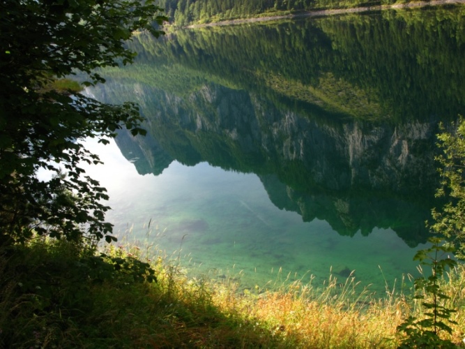 Austria The Dachstein, Gosausee Lakes and Valley, , Walkopedia