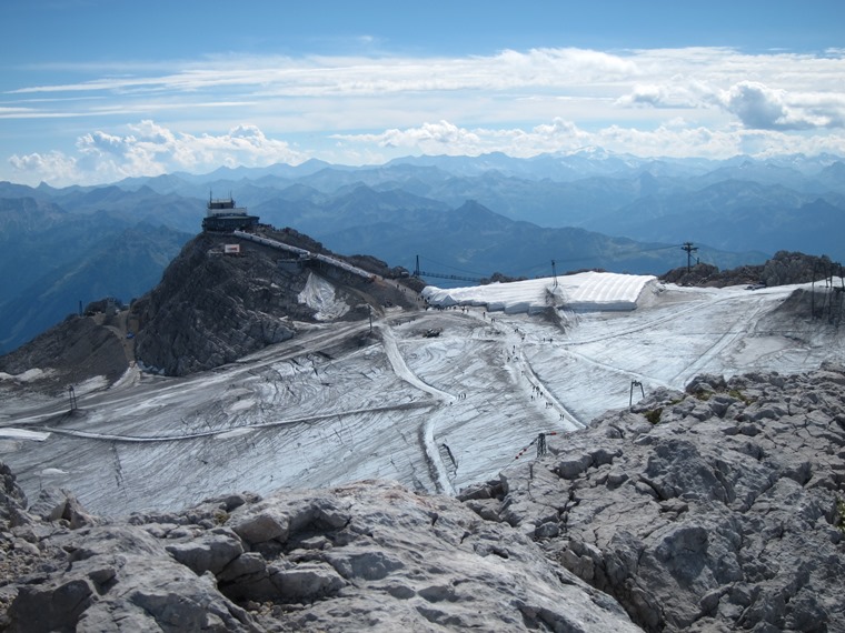 Austria The Dachstein, Kleine Gjaidstein, Cable car, Schladminger Tauern, from K Gjadstein, Walkopedia