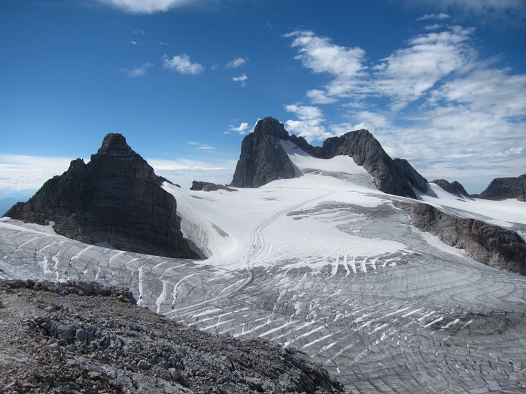 Kleine Gjaidstein
Dachstein summits from K Gjadstein - © William Mackesy