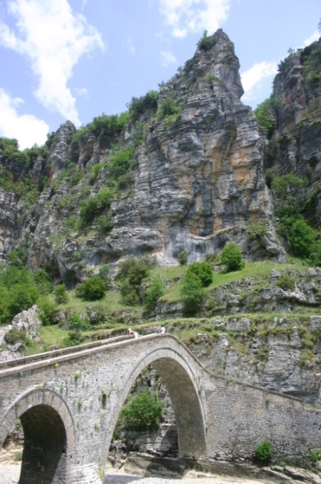 Greece, Pindos/Vikos Circuit, Old bridge, Walkopedia