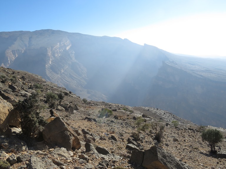Rim Walk, Wadi Nakhur: Jebel Shams, from just above Al Khitaym - © William Mackesy