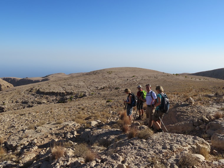 Oman Eastern Hajar Mountains, Across the Selma Pateau (E35), , Walkopedia