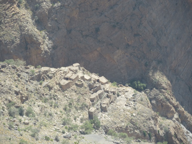 Jebel Akhdar: Into Wadi Tanuf from lunchtime ledge - © William Mackesy