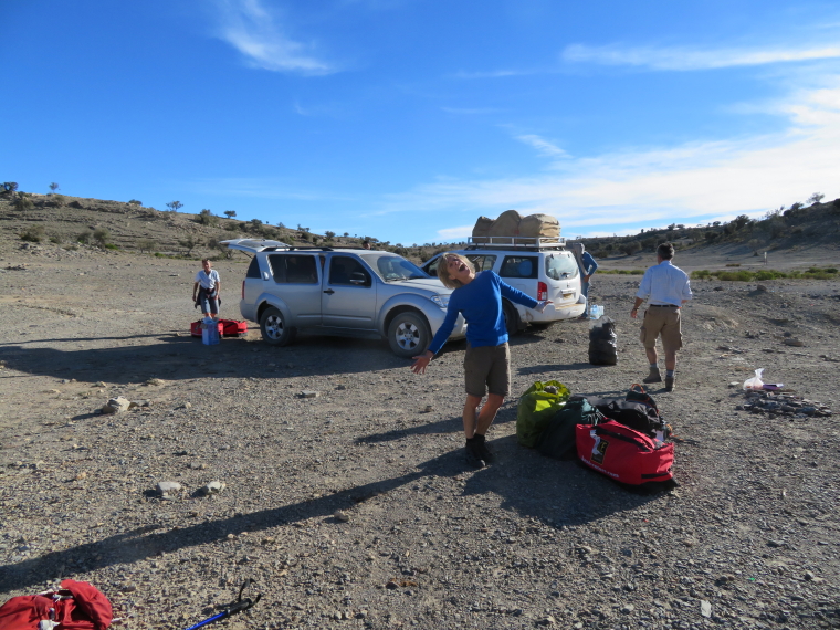 Oman Western Hajar Mts: Jebel Akhdar, Southern Sayq Rim Villages, Campsite in middle of plateau, Walkopedia