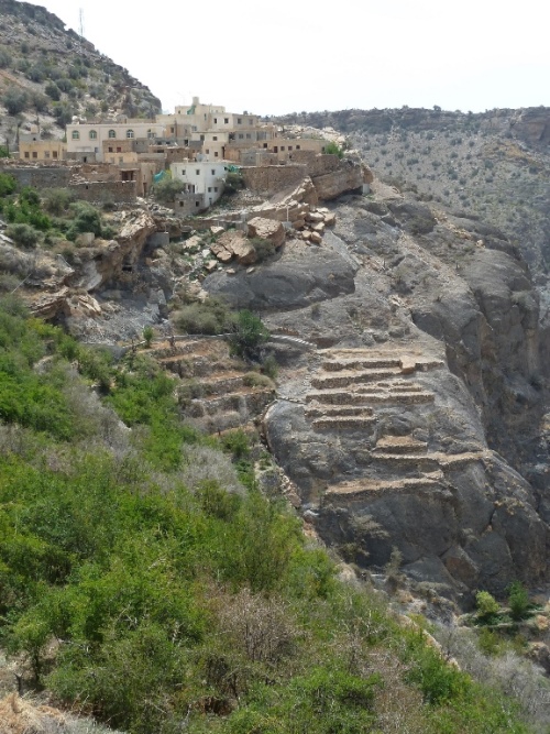 Al Aqur - © flickr user- Kathryn James ... Southern Sayq Rim Villages: Al Aqur - © flickr user- Kathryn James ...