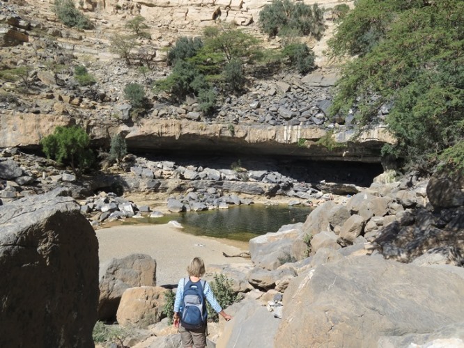 Oman Western Hajar Mts: Jebel Akhdar, Balcony Walk, Wadi Nakhur, Abandoned village's pool, Walkopedia