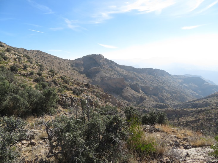 Oman Western Hajar Mts: Jebel Akhdar, Qiyut to Ar Roos Traverse , , Walkopedia