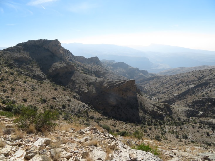 Oman Western Hajar Mts: Jebel Akhdar, Qiyut to Ar Roos Traverse , , Walkopedia