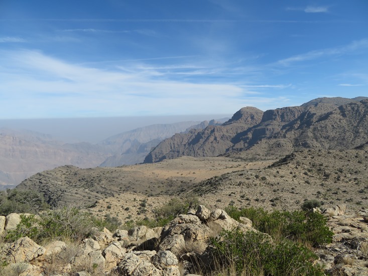 Oman Western Hajar Mts: Jebel Akhdar, Qiyut to Ar Roos Traverse , , Walkopedia