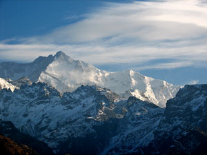 India Sikkim and nearby, Goecha La/Dzongri, Early sun on Kanchengjunga, Walkopedia