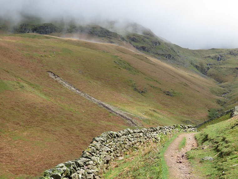 United Kingdom England Lake District, Grasmere / Far Easedale, UpTongue Gill, good light, Seat Saddle to left, Walkopedia