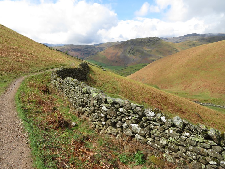 United Kingdom England Lake District, Grasmere / Far Easedale, Back down Tongue Gill, Walkopedia