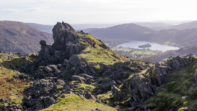 United Kingdom England Lake District, Grasmere / Far Easedale, Walk to Helm Crag , Walkopedia