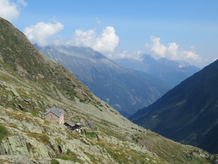 Austria Stubai Alps, Stubai Alps, Looking north from just above Nurnberger Hut, Walkopedia