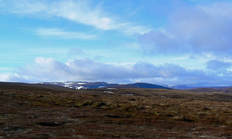 United Kingdom Scotland Cairngorms, Ben Avon, Ben Avon appears , Walkopedia