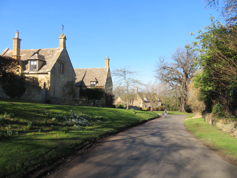 United Kingdom England Cotswolds, The Cotswolds, Cotswold Way, Saintbury, Walkopedia